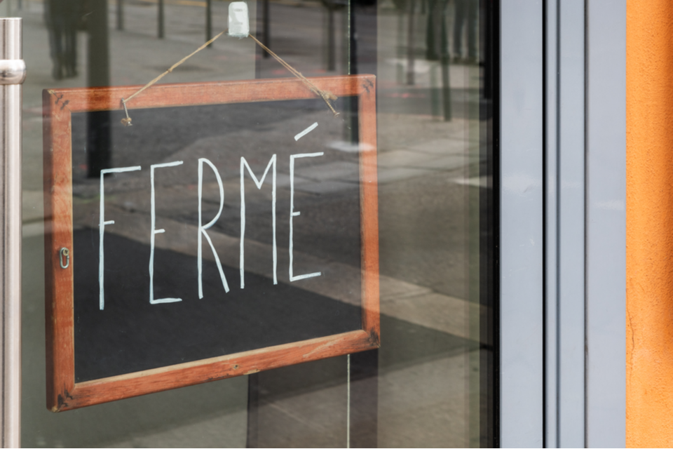 Fermé (1)
